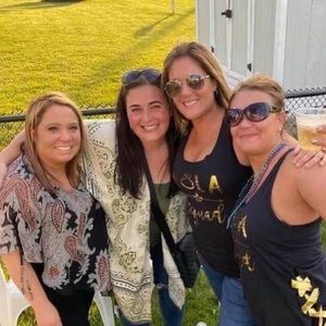 Meet your Posher, Laura